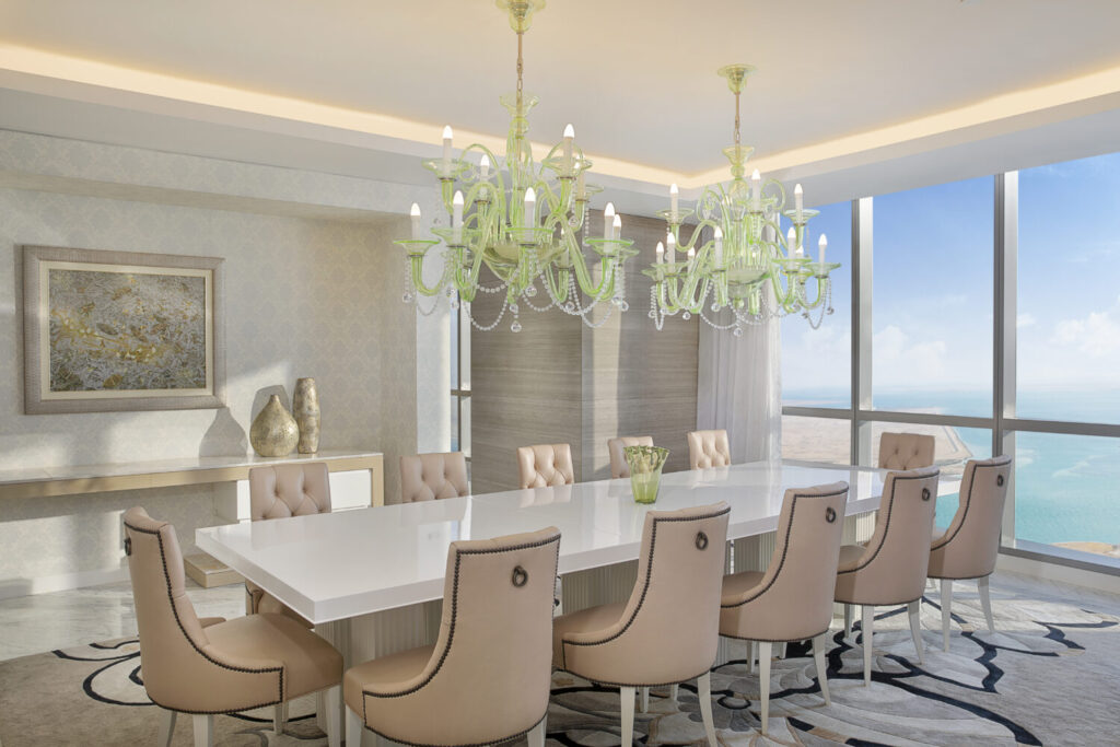 Royal Etihad Suite with Sea View - Essbereich