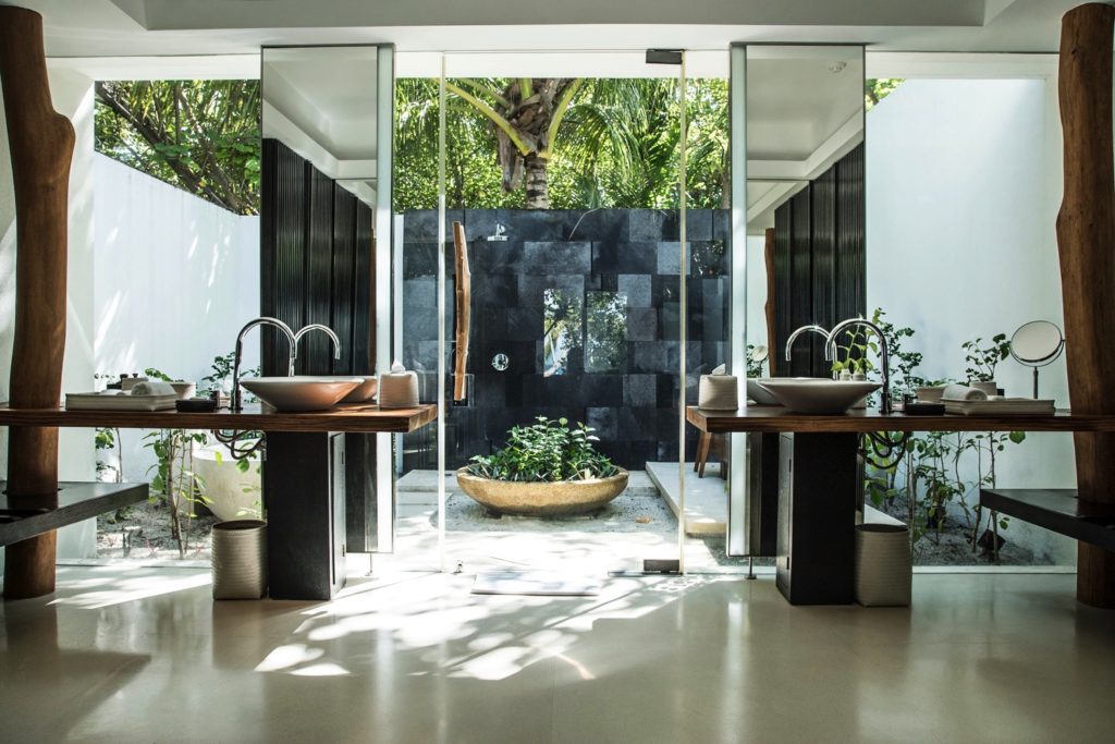 Park-Villa-Bathroom2