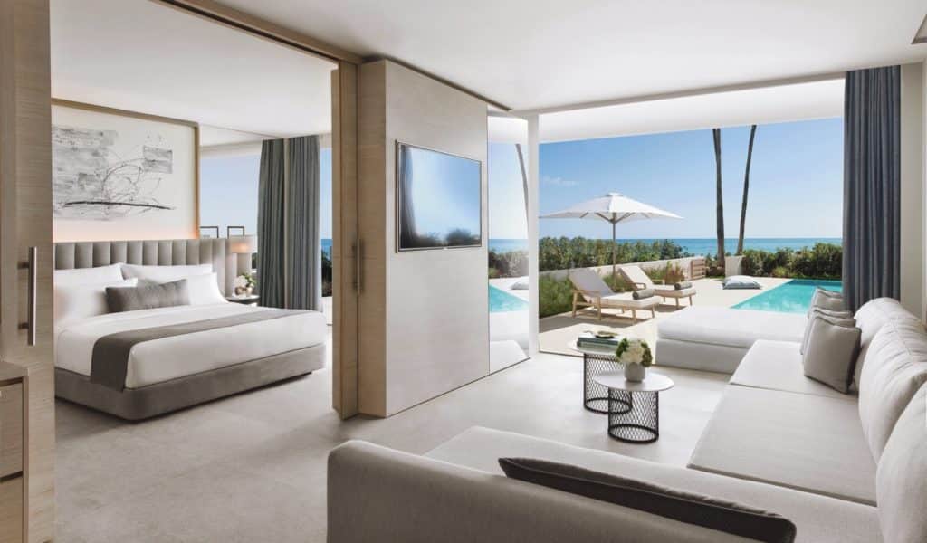 Deluxe-One-Bedroom-Suite-Private-Pool-Sea-Viewa
