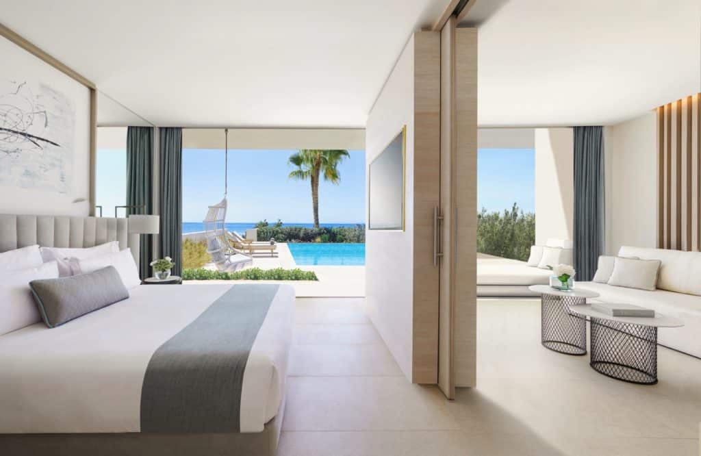 Deluxe-One-Bedroom-Suite-Private-Pool-Sea-Viewb