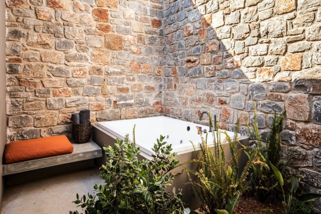 Core-Open-Plan-Suite-Outdoor-Jacuzzi-Outdoor-Jacuzzi