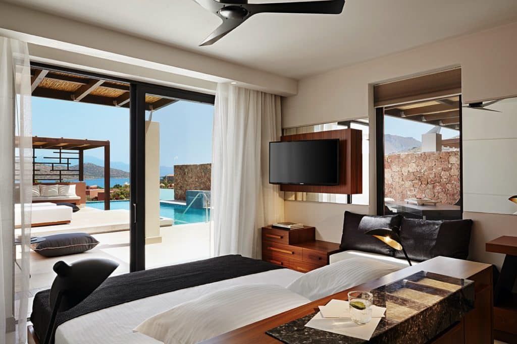Luxury-Residences-MasterBedroom-2