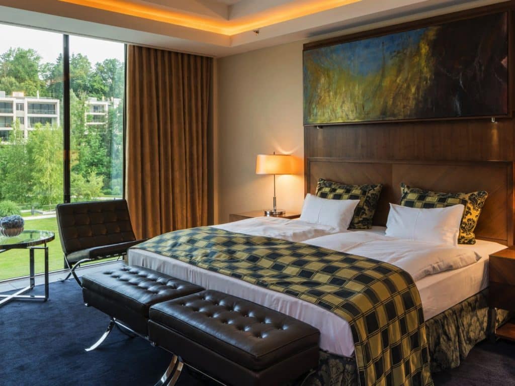 infinity-suite-1