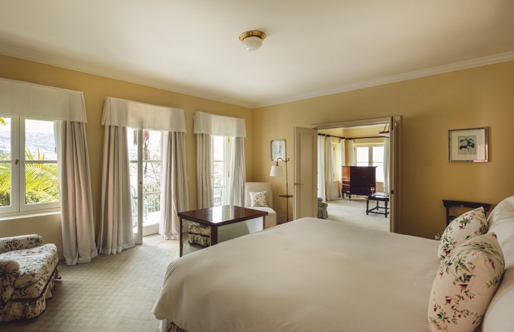 Reids-Palace-Madeira-deluxe-suite-27