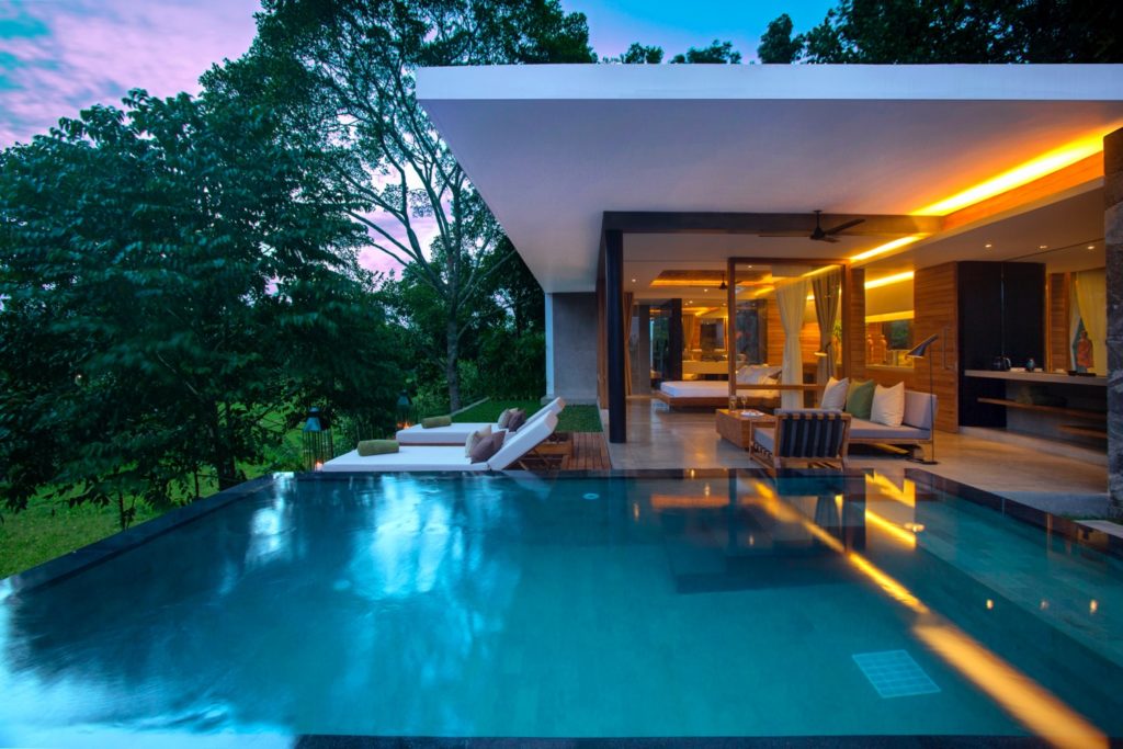 Contemporary Villa Pool