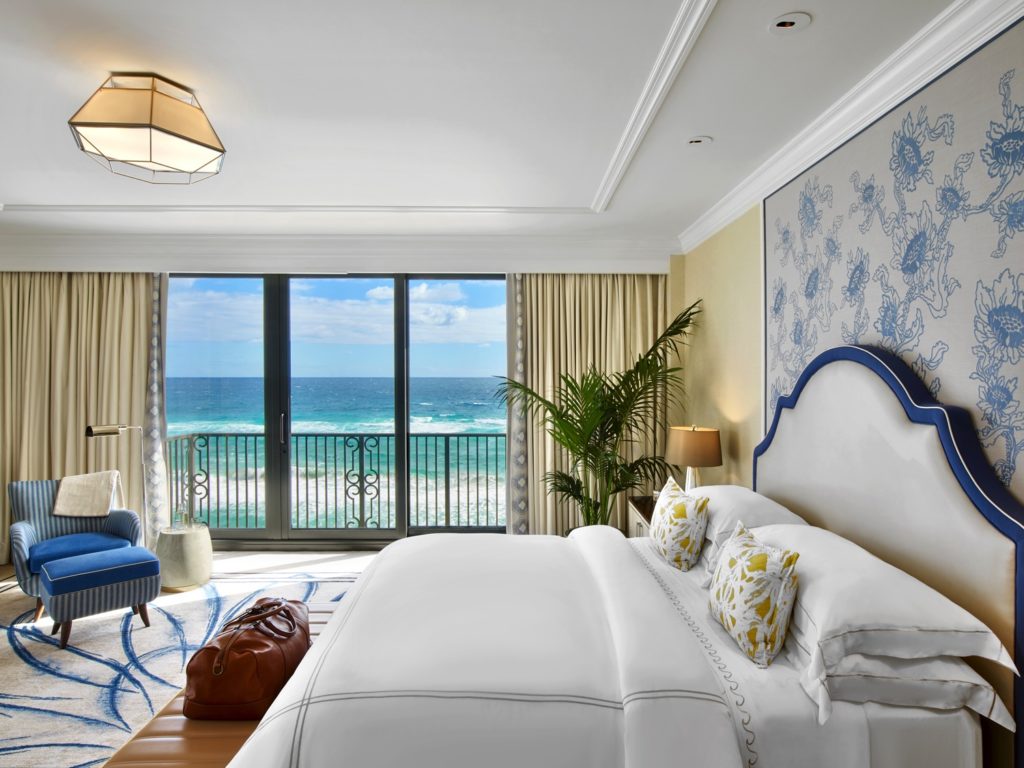 Atlantic Junior Suite with Oceanfront View Bett