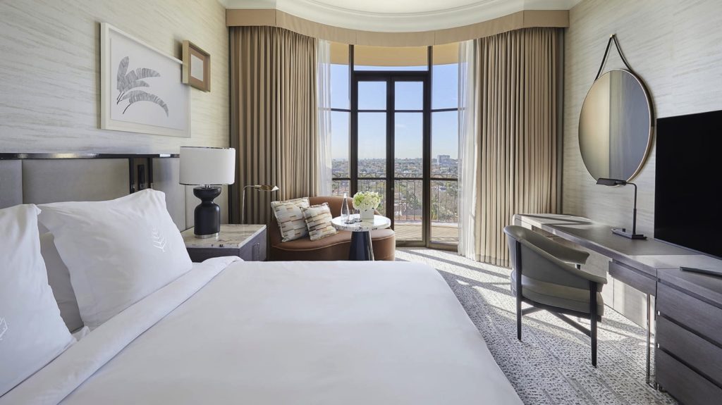 Signature Balcony Room Kingsize-Bett