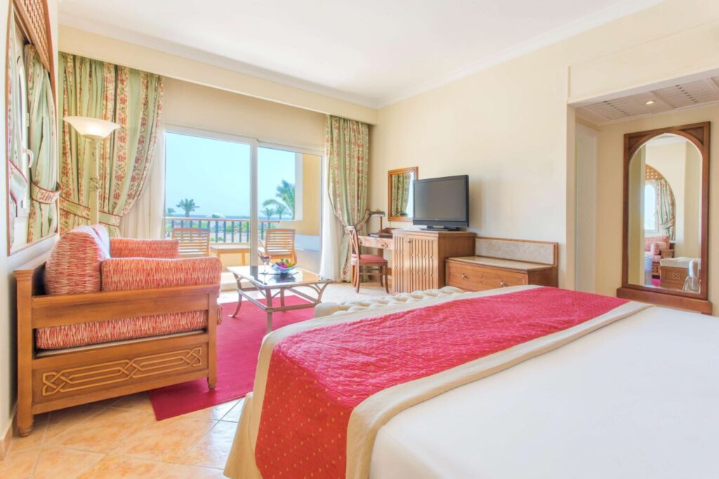 Laguna Club Room with Lounge Access Wohnbereich