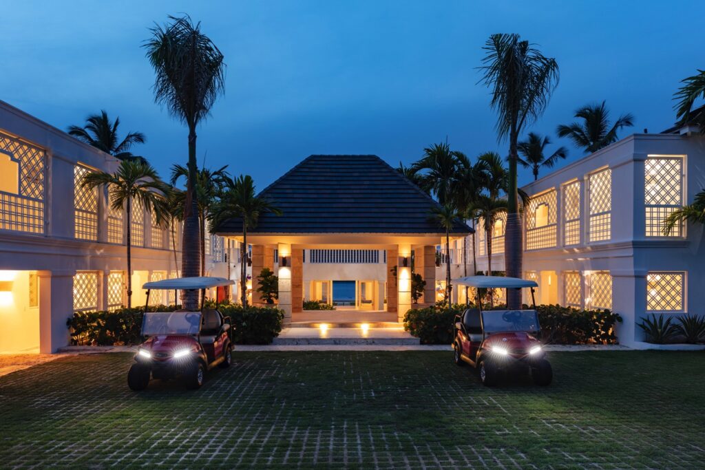 Oceanfront Villa Golfcarts