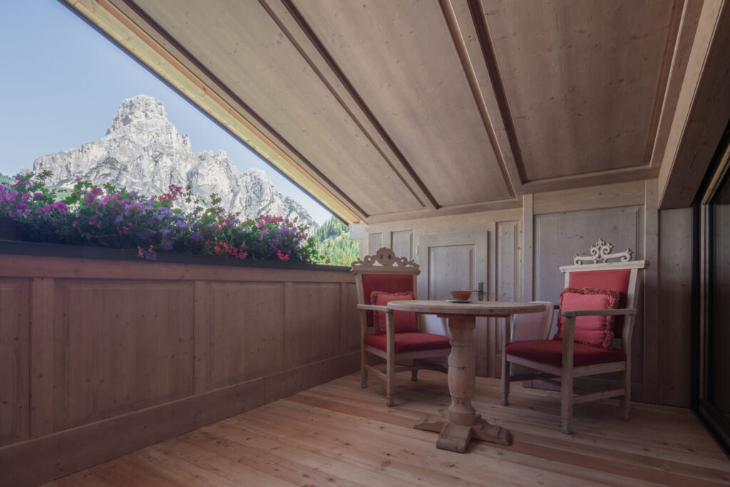 Suite Dolomites La Perla Balkon