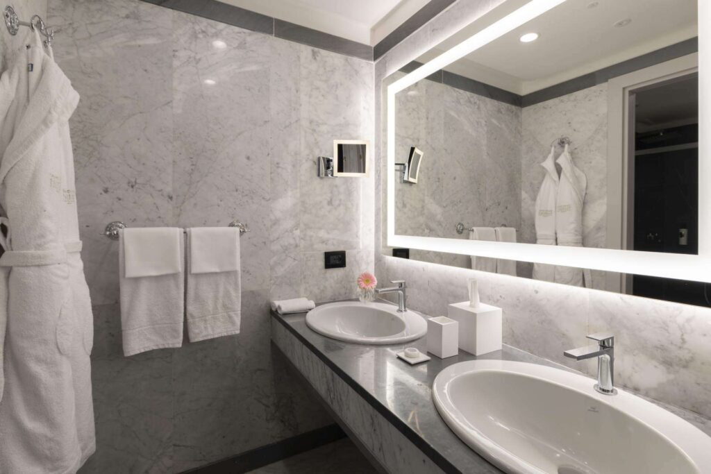 Deluxe Sea View Badezimmer